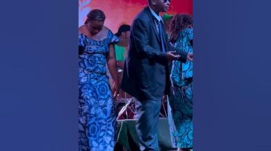 abapansiyone bakoze ibidasanzwe