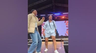 Anita pendo kuri stage arabyinye